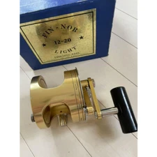 Finnol Light Reel 12-20 Rod Clamp/Instruction Manual Included Fishing