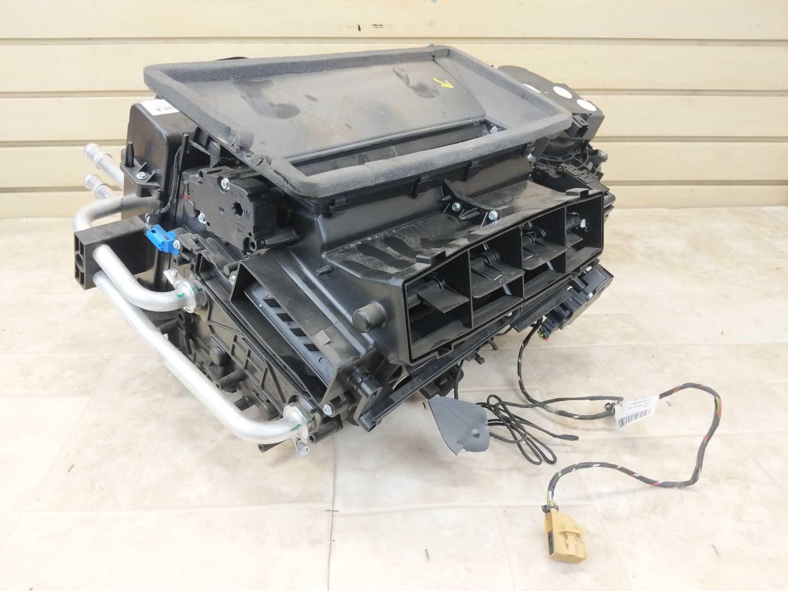 2017-2021 Audi R8 OEM HVAC A/C Heat Blower Motor Box Assembly *FOR PARTS*