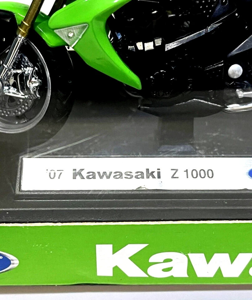 Welly 1/18 07 Kawasaki Z 1000 Green Model Motorbike New - Image 3 of 4