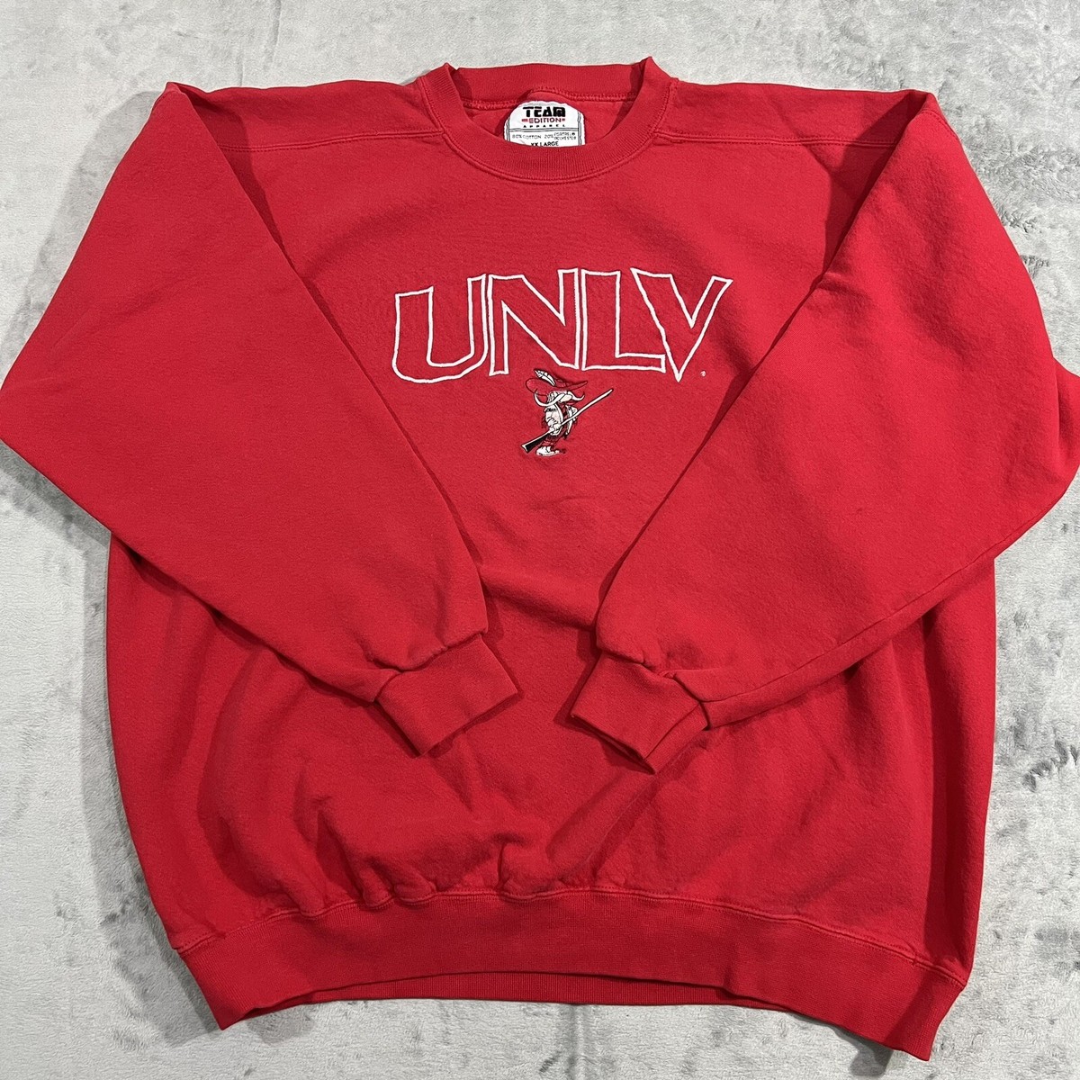 UNLV Runnin Rebels Sweater Mens 2XL Red Crewneck Sweatshirt 90's Las Vegas  VTG