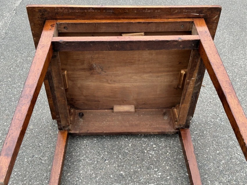 Soporte original de abedul y pino de Nueva Inglaterra temprana c1825 proporciones inusualmente generosas Foto 2 de 4