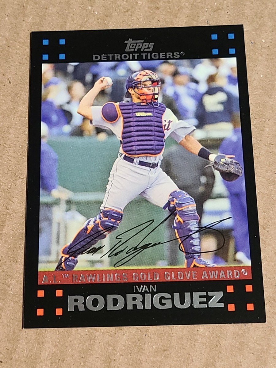 Ivan Rodriguez 2007 Topps AL Rawlings Gold Glove Award #318