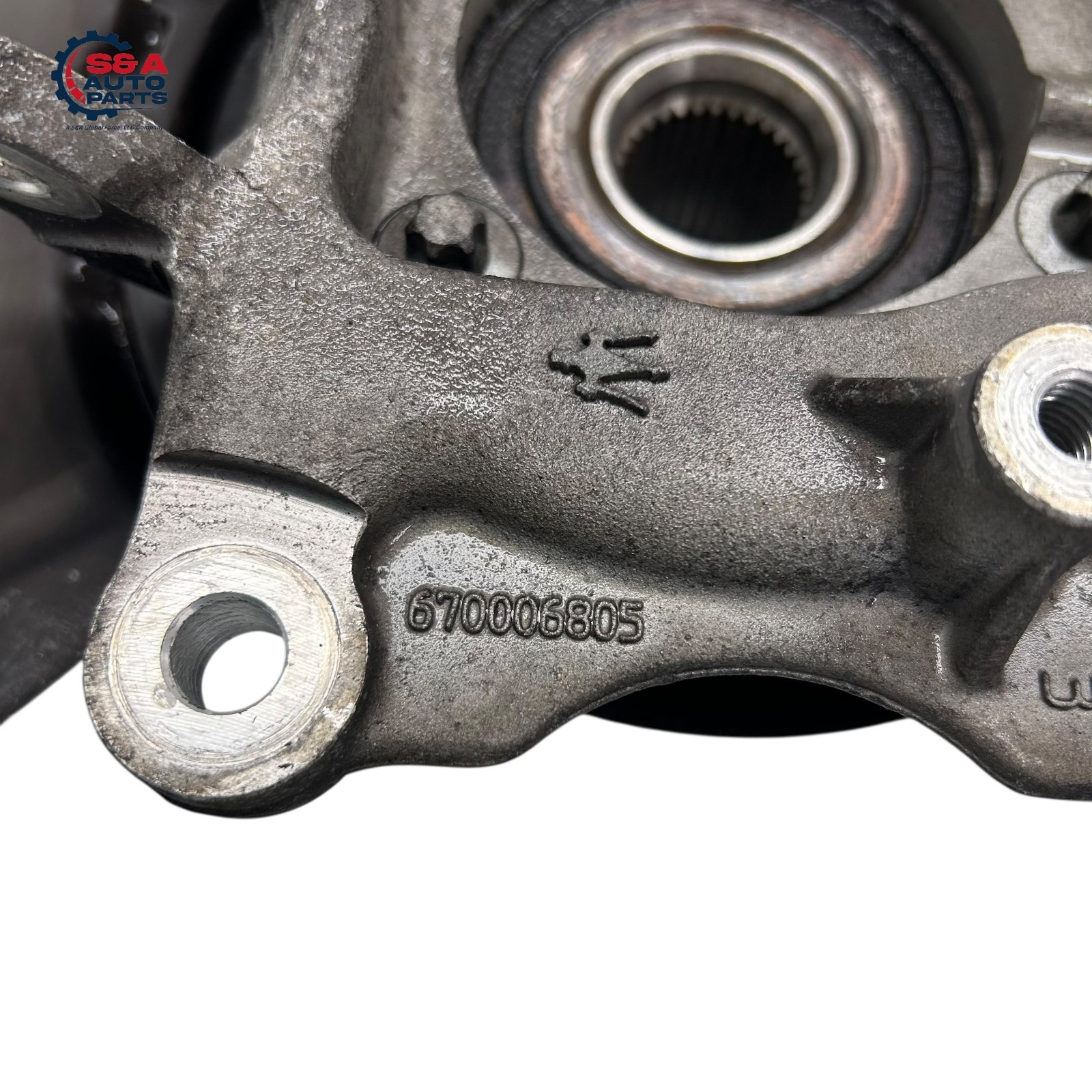 Maserati Ghibli 2014-2017 RWD Rear Right Passenger Side Spindle Knuckle Hub OEM