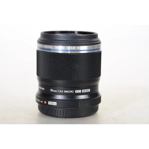Olympus M.Zuiko Digital ED 30mm f/3.5 Macro 4/3 Lens - Picture 2 of 6