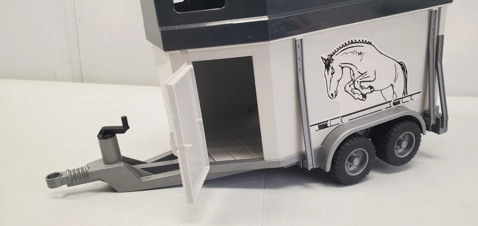 Bruder Horse Box Trailer  90768 Gray Black Farm Toy Accessory Germany - Image 2 of 4