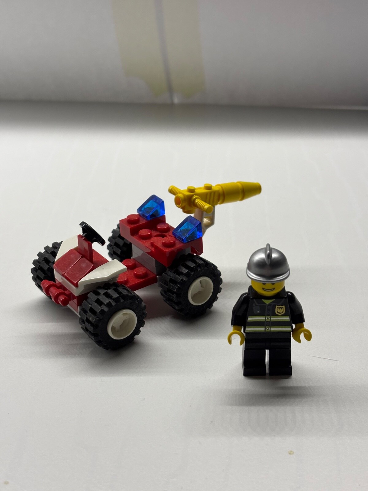 LEGO CITY Fire Chief 30010 Complete Set with All Pieces