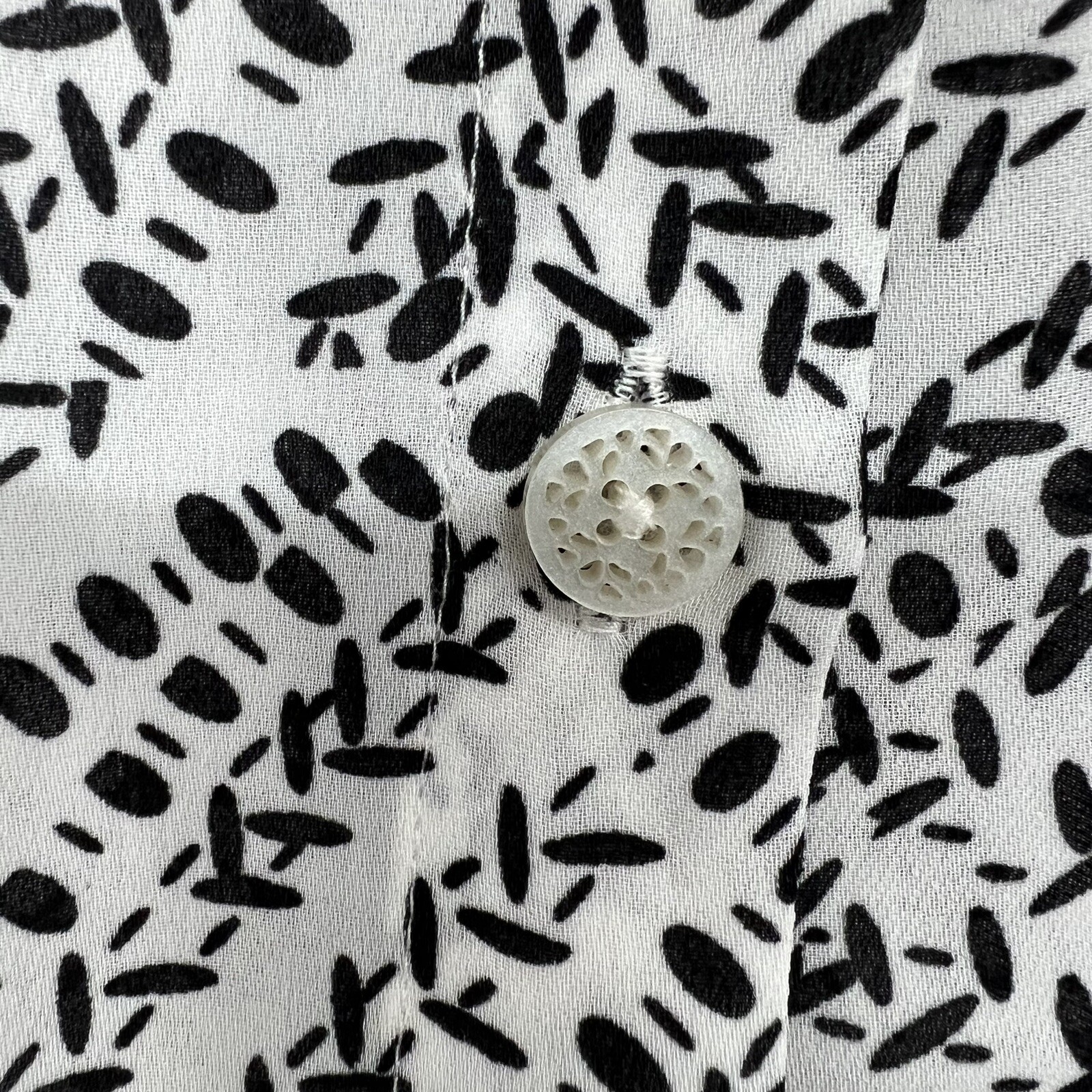 Cabi Split Back Button Down Blouse Top Style 3255… - image 4