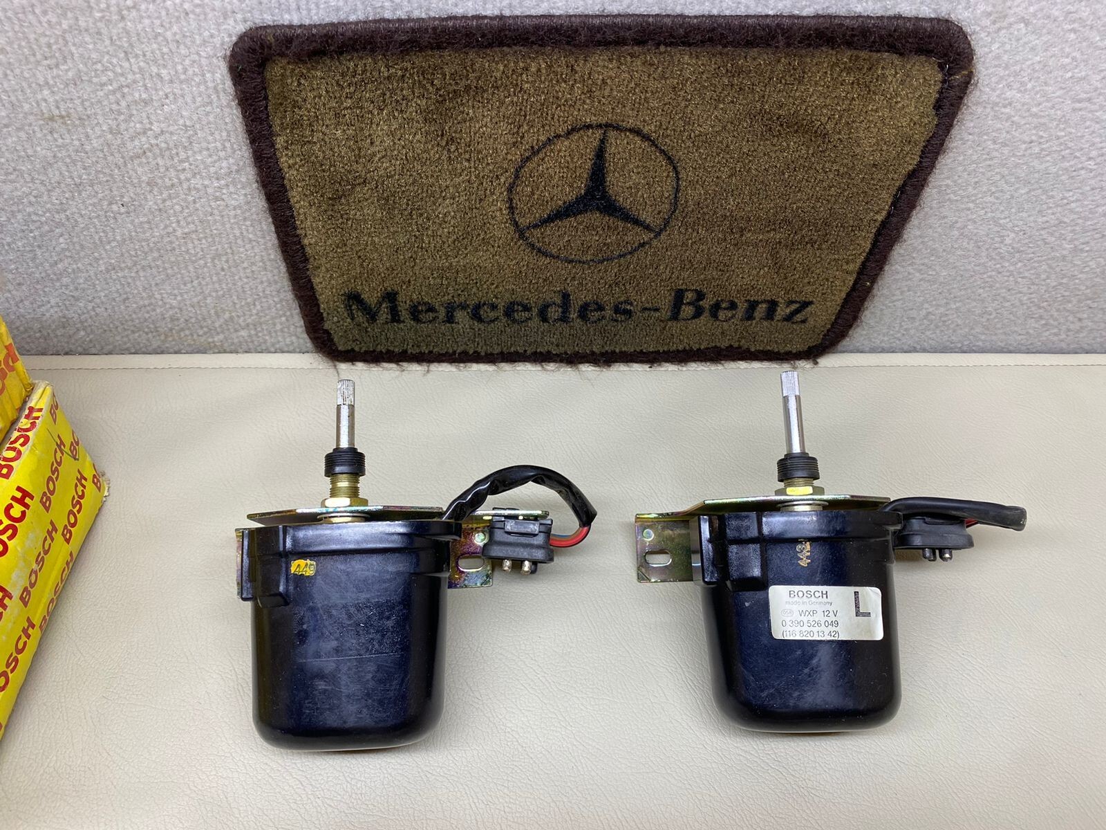 Mercedes Benz BOSCH Headlights Wiper Motor W116 6.9 A1168201342