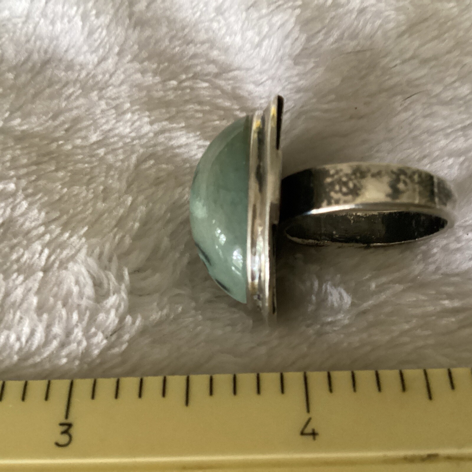 Green Gemstone Ring - Very Unique Pattern On Ston… - image 9