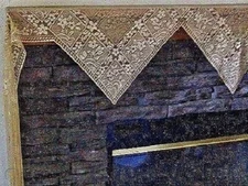 Heritage Lace Mantle Scarf Chantilly Antique Gold With Fringe Piano Sofa Buffet