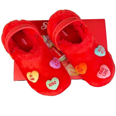 CROCS Sweethearts Shoes Hearts Candy Cozy Clogs Red Fuzzy  display picture 2