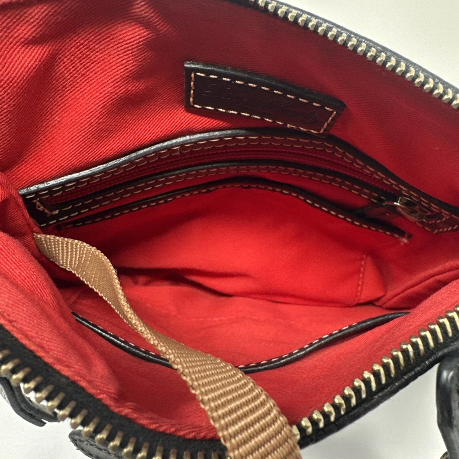 DOONEY & BOURKE Borsa a tracolla Dooney and Bourke in pelle di ciottoli con piccola zip Navy