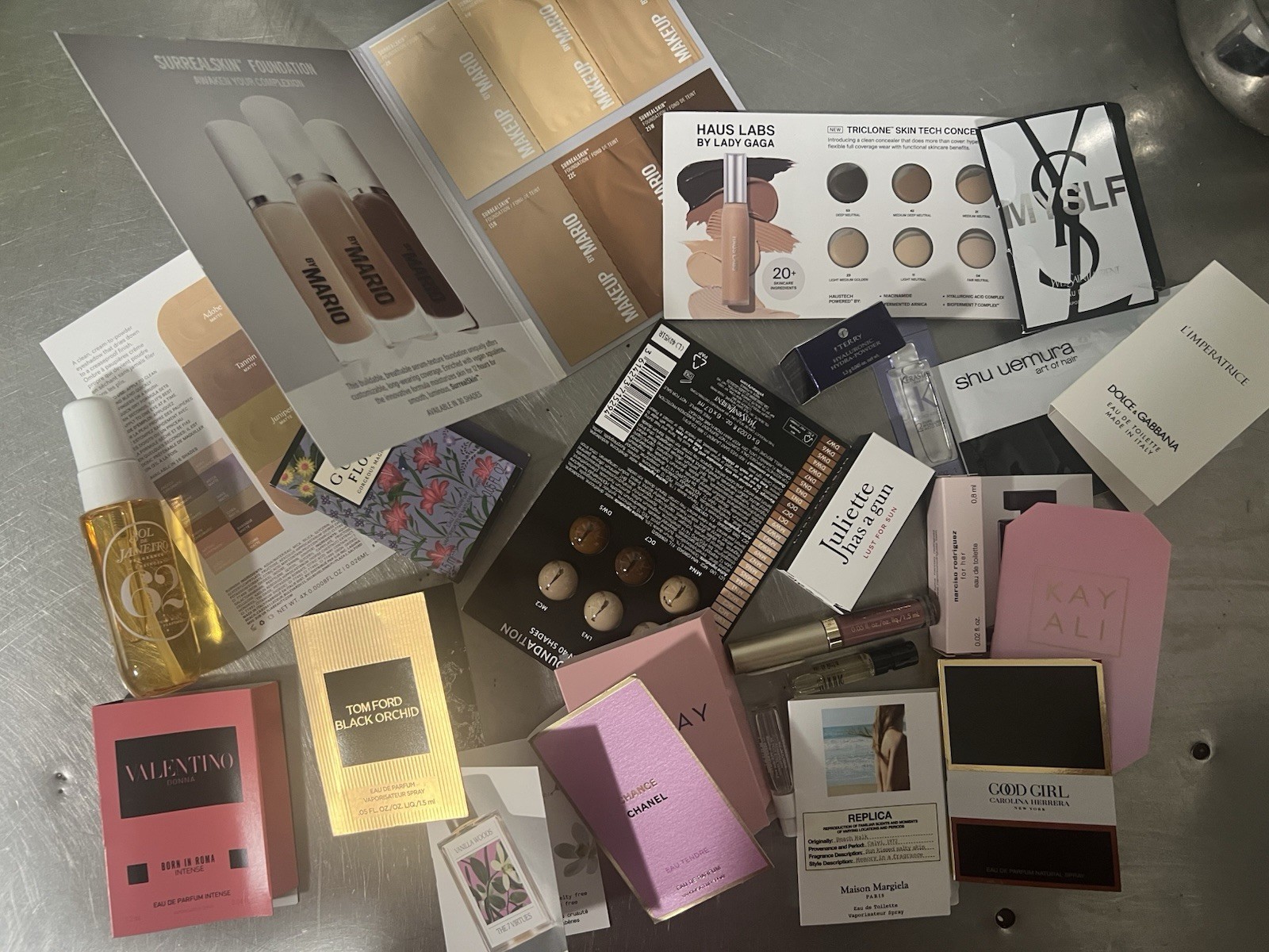 Makeup-Bag-Hair Sample Lot: BYTERRY/Ford/Gucci/Stila/Chanel/YSL/Haus/Mario/Ilia-image