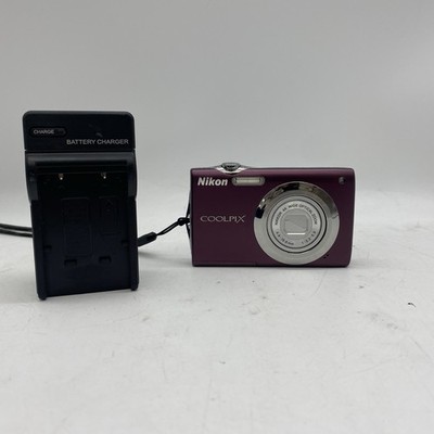 Nikon COOLPIX S3000 Plum Purple Digital Camera 12MP 4x Zoom Compact (B9:17)