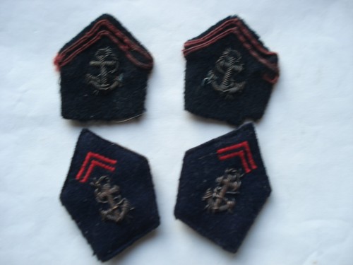 Lot De 3 Insignes Tissus Militaires Ou Scout, Occasion, Collection