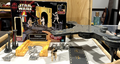 1999 Hasbro Star Wars Episode 1  Theed  Generator Complex Vintage Battle Droid