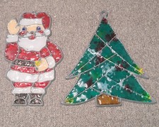 2 VTG MAKIT BAKIT STAINED GLASS ORNAMENTS SUNCATCHERS SANTA CHRISTMAS TREE