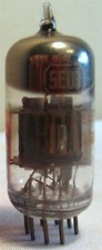 5EU8 TUBE G NIB TESTED  BOXED VINTAGE COMMERCIAL SURPLUS