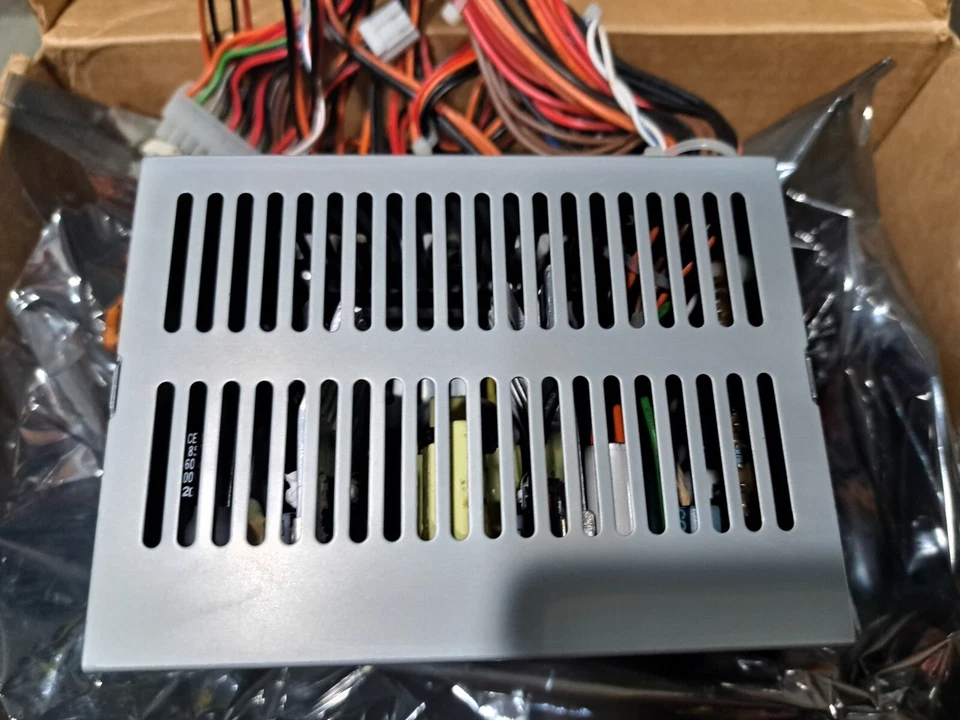 COMPAQ SPS POWER SUPPLY New 220W 12V 277979-001 - Image 4 of 4