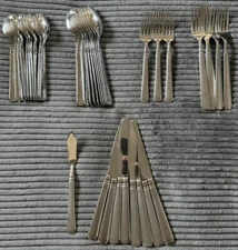 62 PC Silver Plated Stainless China Flatware Set Great Weight High Quality EUC