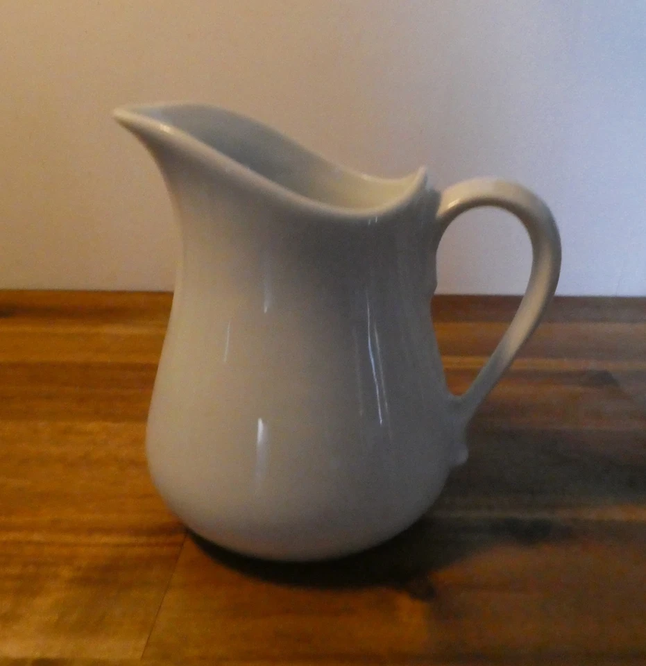 POT A LAIT OU A EAU PORCELAINE - Photo 2/4