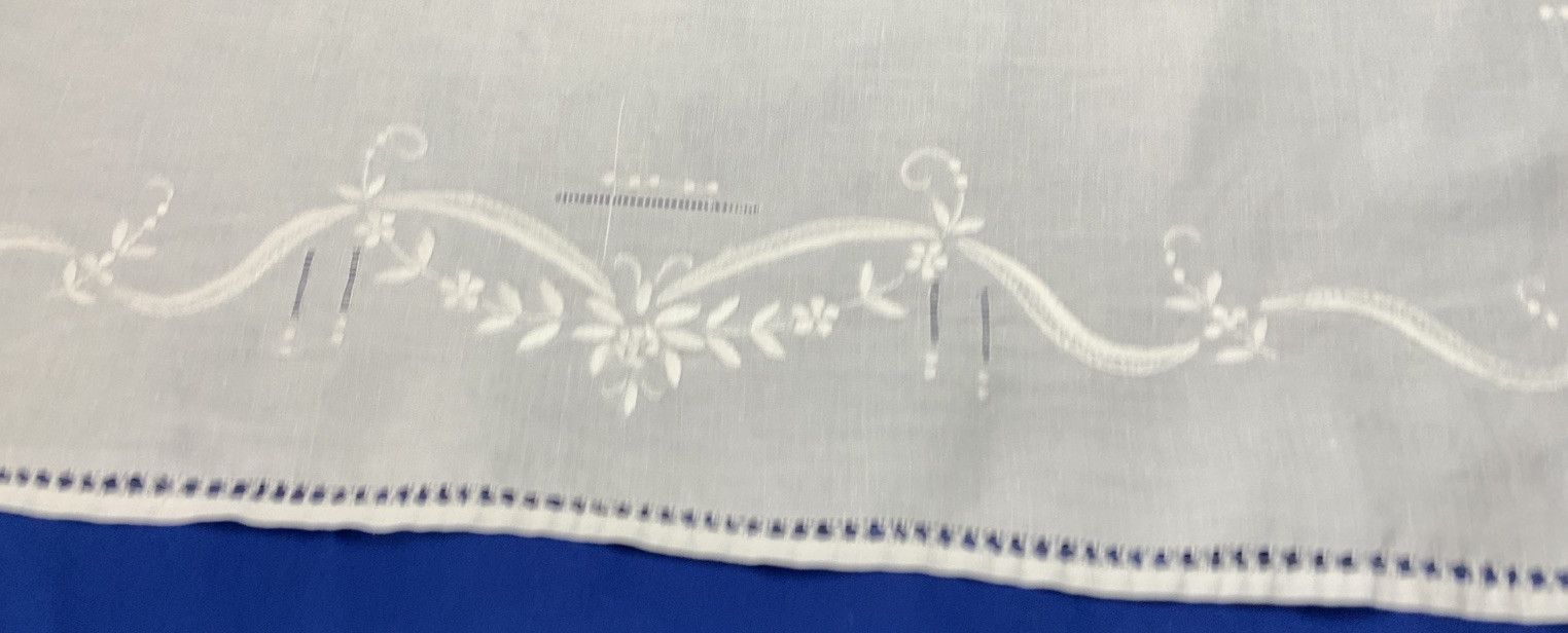 Vintage Dresser Scarf Or Table Runner, Flower & Dot Embroidery, Linen, White