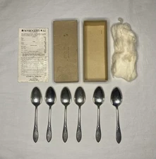 Wm Rogers Mfg. Co. A1 IS Pick Wick Flatware Silverware 6 Small Spoons W/ Box