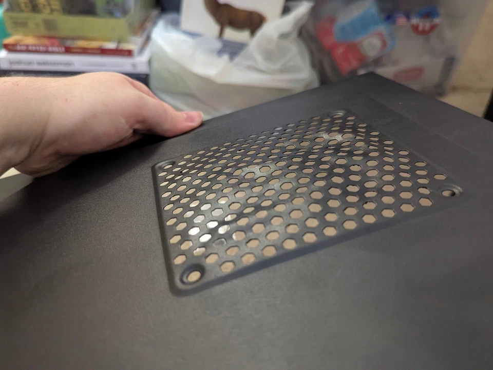 ROSEWILL SRM-01 Micro ATX Mini Tower Computer Case - Image 4 of 4