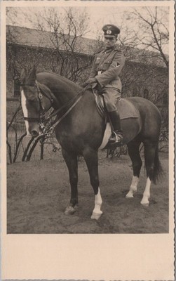 Ak, Foto Soldat erste Stabsabteilung Berlin D/125