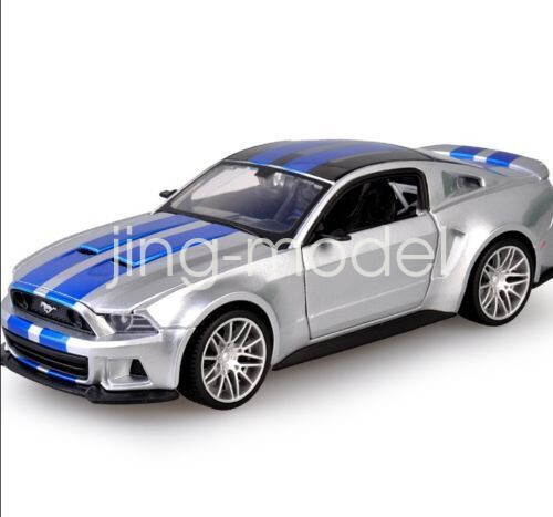 Maisto 1:24 scale 2014 Ford Mustang GT Street Racer Diecast Car Toys Collection - Picture 2 of 5