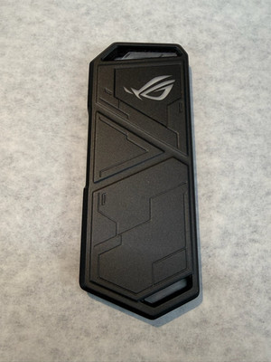 ASUS ROG STRIX Arion Aluminum Alloy M.2 NVMe SSD External With 1Tb SSD BM9H1 QLC