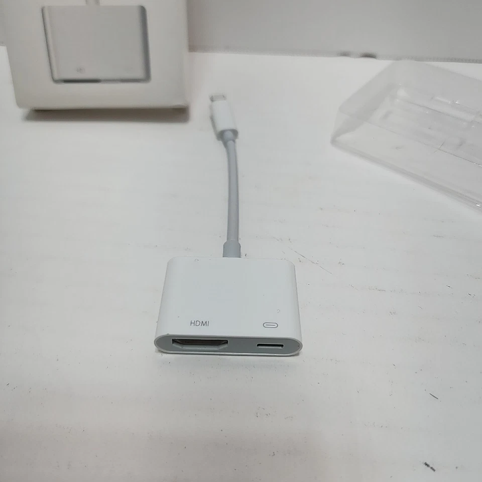 8 PinTo HDMI Cable Digital AV TV Adapter For iPhone 6 7 8 X XR 11 iPad Pro  - Image 2 of 3