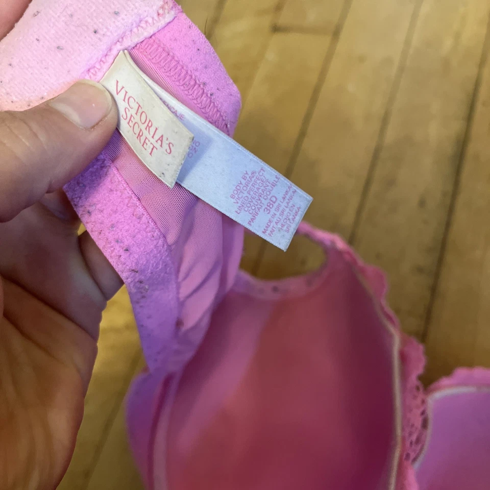 Body By Victoria Perfect Coverage Lined Bra Hot Pink Lace 38D - Image 3 of 3