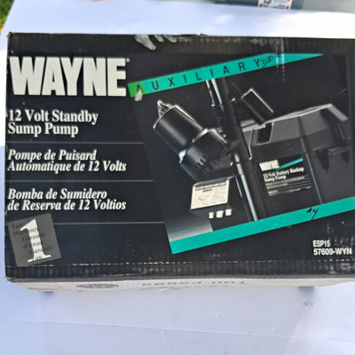 Wayne ESP15 12V Battery Backup Submersible Sump Pump System 2000 GPH