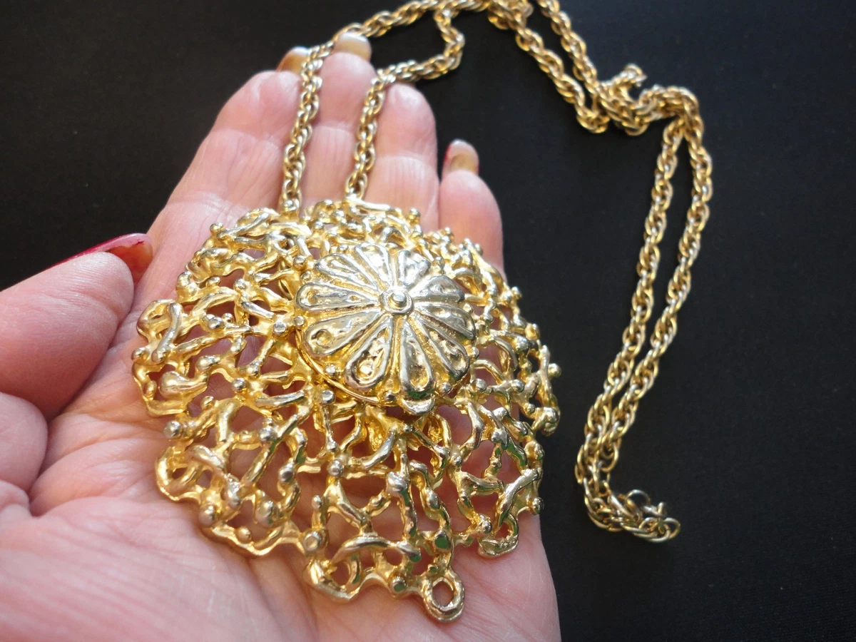 Signet necklace shop
