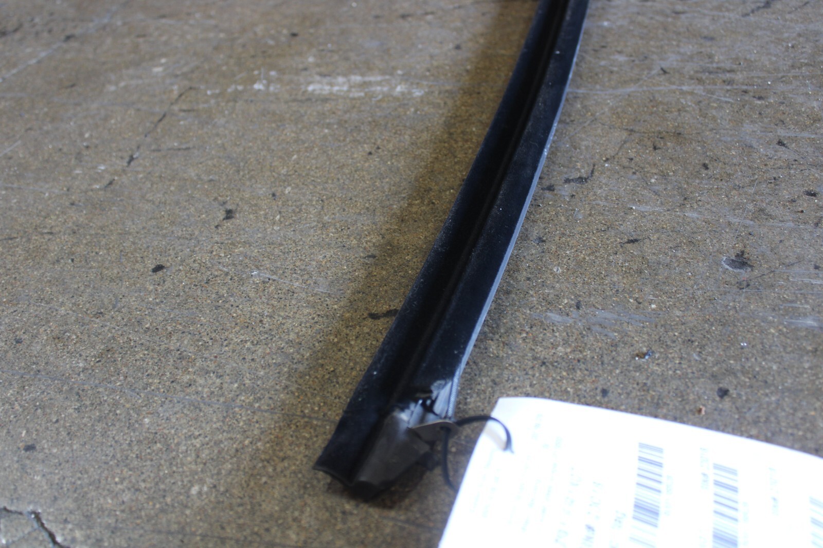 Ferrari 599 GTB, LH, Left, Door Outer Glass Scraper, Used, P/N 67129500