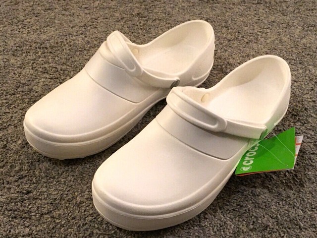 crocs discount for nurses