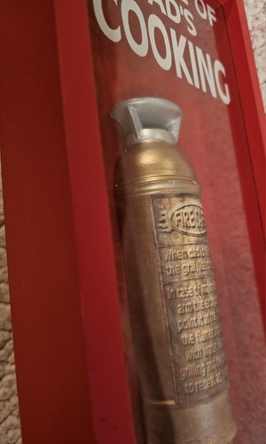 Novelty Emergency Wall Hanging In Case Of Dad's Cooking - Picture 3 of 5