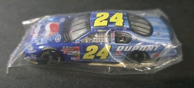 Jeff Gordon #24 Chevy Monte Carlo Pepsi/Dupont 1/64 Hot Wheels/Matchbox Size NEW
