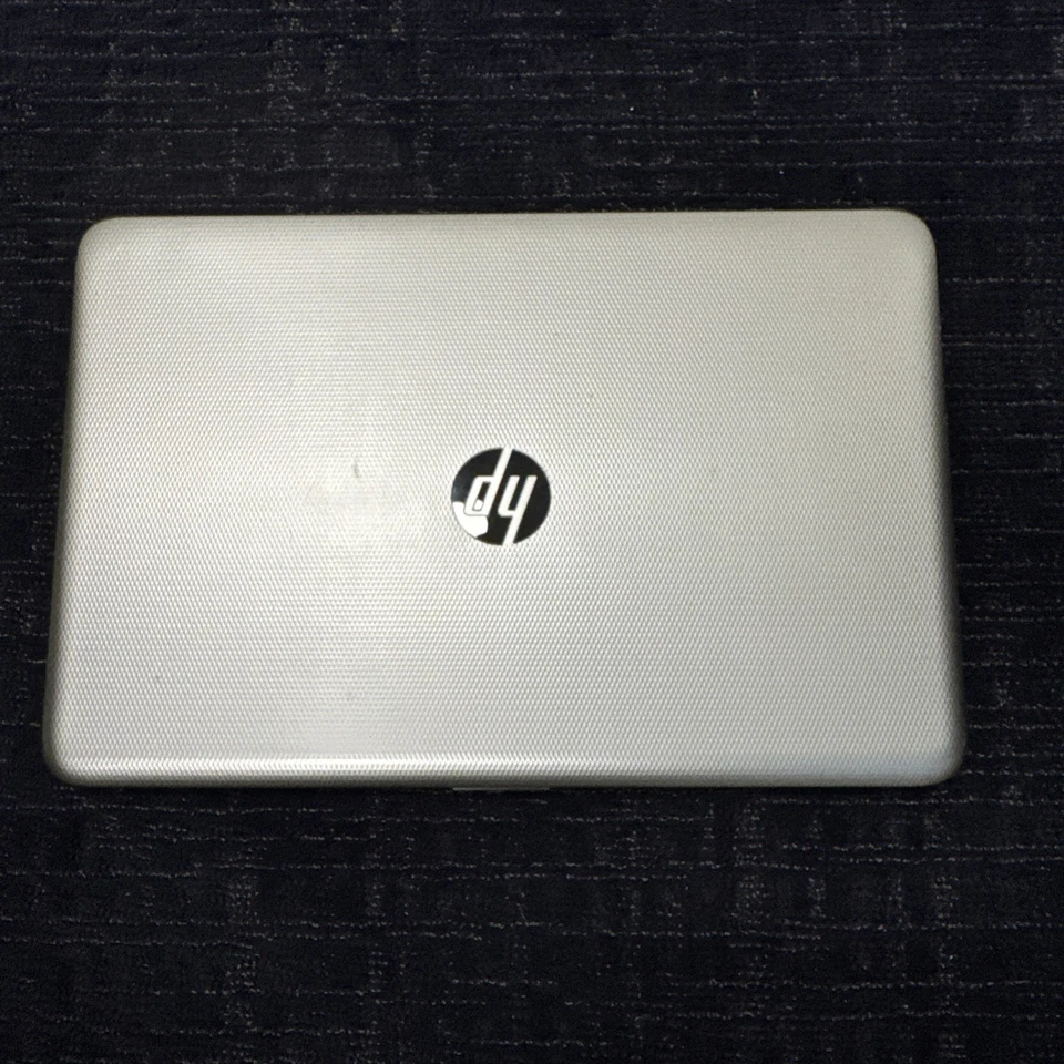 HP 15-af100 AMD A6-5200 2ghz 8Gb Ram 240GB Ssd Táctil Sin Batería/Cargador Lento Foto 4 de 4