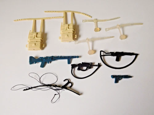 Kenner Star Wars Mail Away SURVIVAL KIT - Blasters & Accessories - NO REPROS