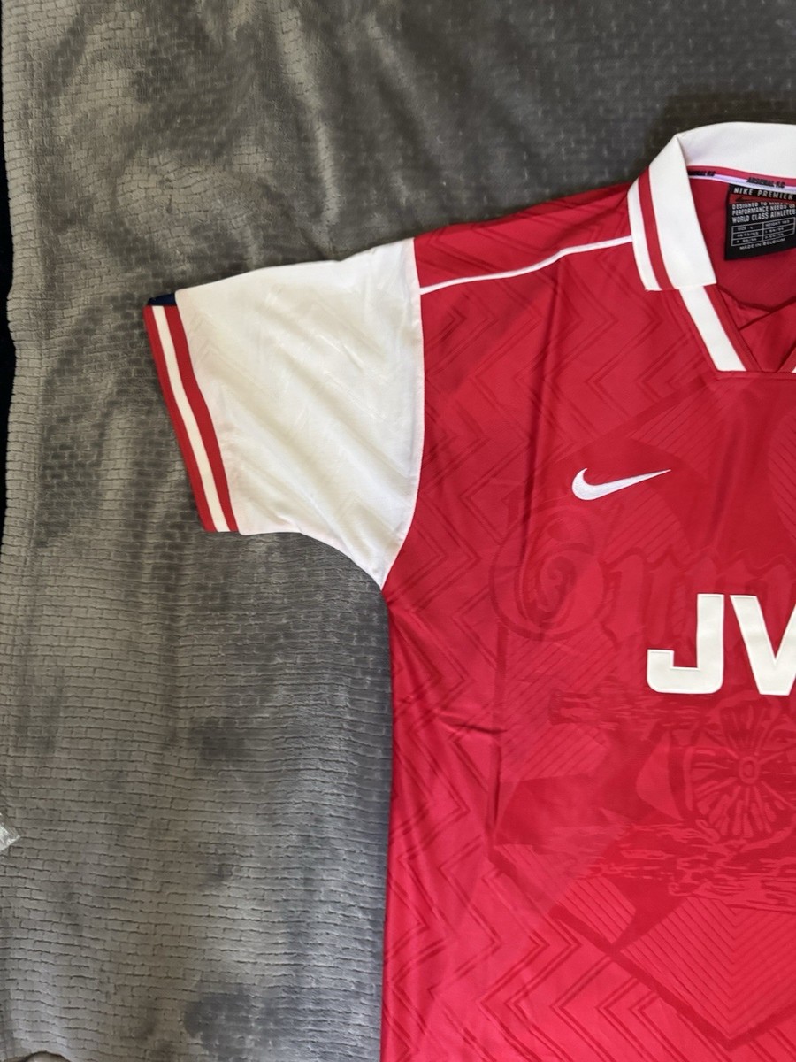 新品未使用長期保管　Nike Arsenal JVCロゴ 96-98 新品未使用長期保管 Nike Arsenal JVCロゴ 96-98 - メルカリ