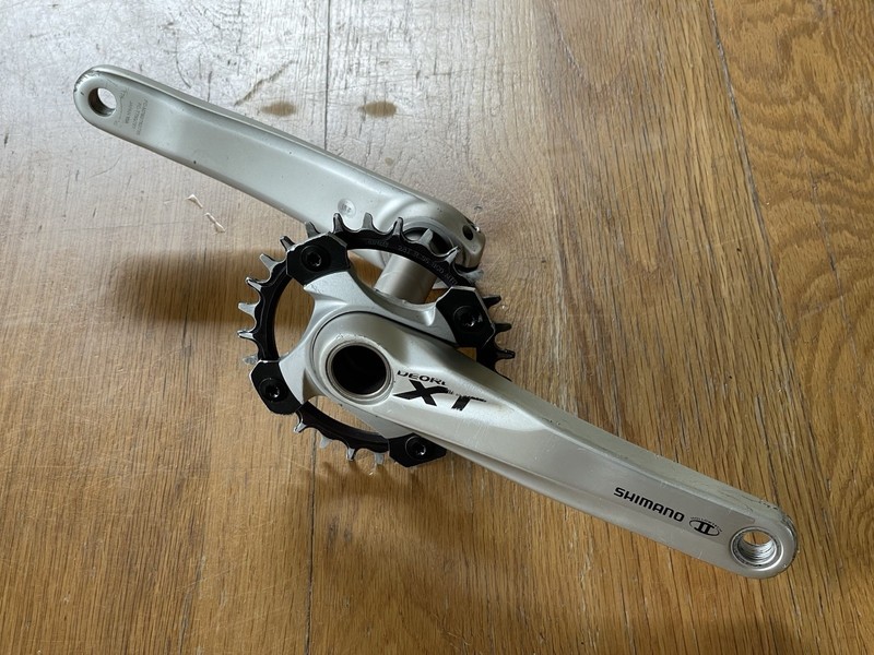 Shimano XT crankset, 175mm, 30T or 28T