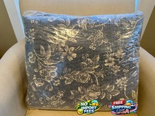 Pottery Barn ADELE Reversible Quilt Full/Queen Lightweight 100 Cotton NEW