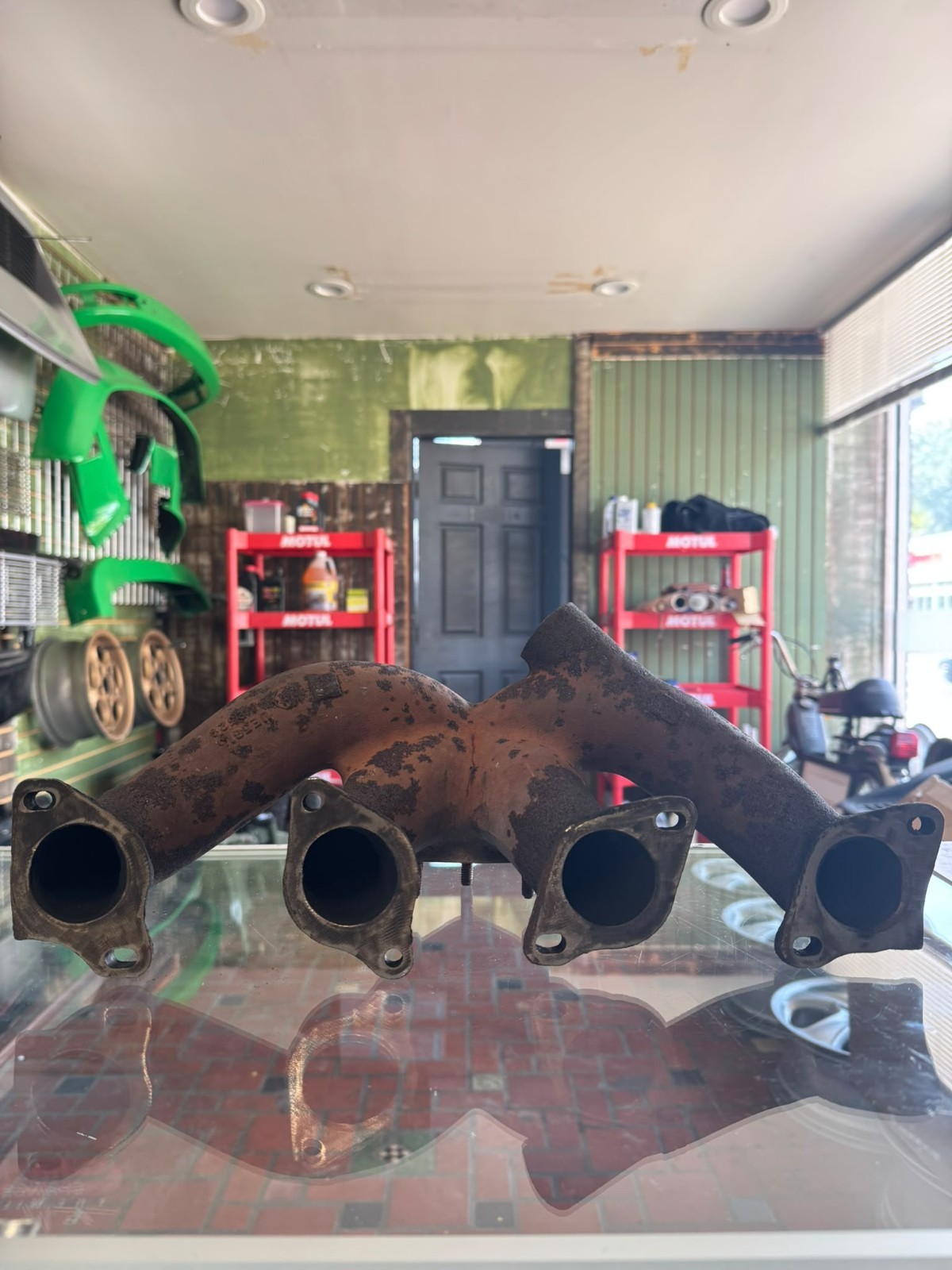 Rolls-Royce Silver Cloud Left Exhaust manifold