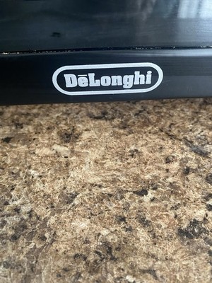 DeLonghi Convection Toaster Oven Broiler EO-2058 Counter Top Black WORKS GREAT