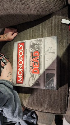 Monopoly The Walking Dead Survival Edition (2013) Board Game - 100% Complete!