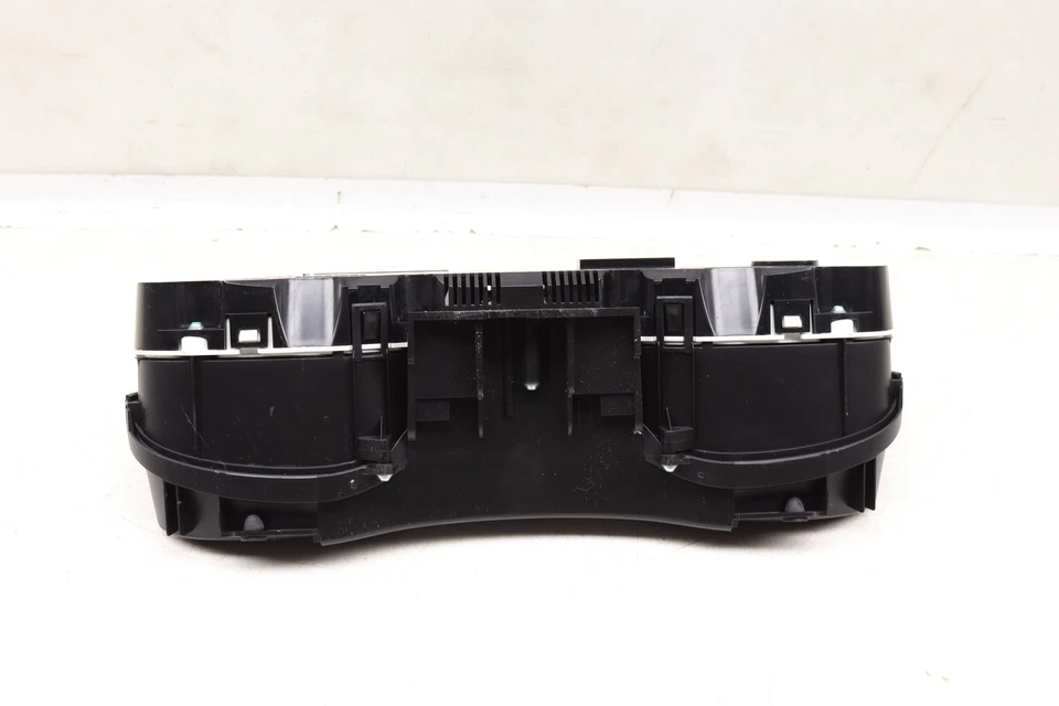 AUDI S4 2010-2011 3,0 L - Cuadro de instrumentos / velocímetro 8K0920981M Foto 4 de 4