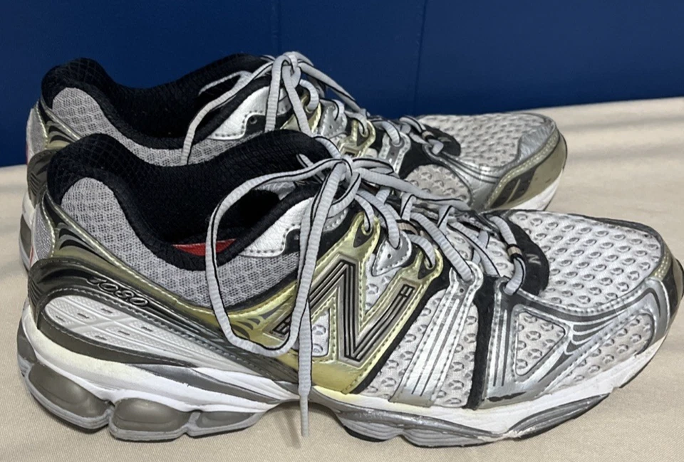 Zapatos para correr New Balance para hombre 9,5D NERGY MR1080BW gris/dorado Foto 4 de 4