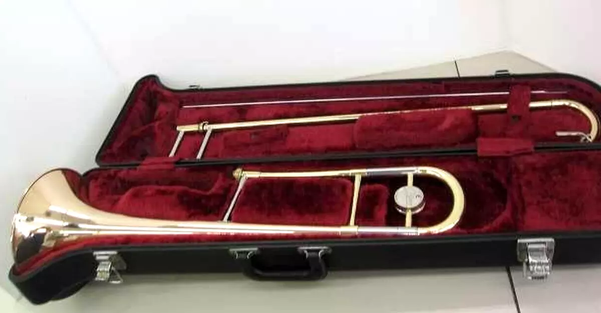 YAMAHA Nikkan YSL3530R Tenor Trombone Tested w/Hard case Used YAMAHA Nikkan YSL3530R Tenor Trombone Tested w/Hard case Used